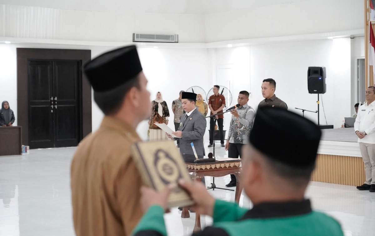 27 Kepala Sekolah  Dilantik, Bupati Putra Mahkota Ingatkan Tentang Integritas