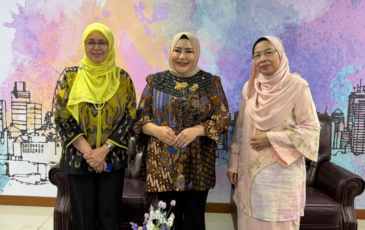 UDI-University of Malaya Wales Jalin Kerja Sama, Prof Adjunct Marniati : Kolaborasi Internasional