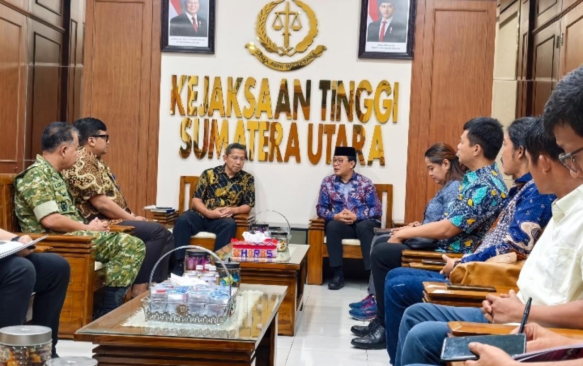 Senator Penrad Siagian Soroti Penegakan Hukum dan Konflik Agraria Saat Kunker ke Kejati Sumut