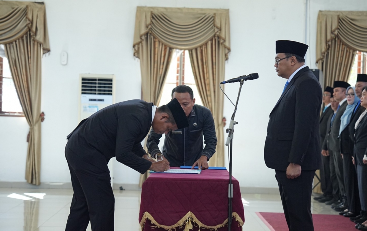 Bupati Deli Serdang Lantik 53 Pejabat