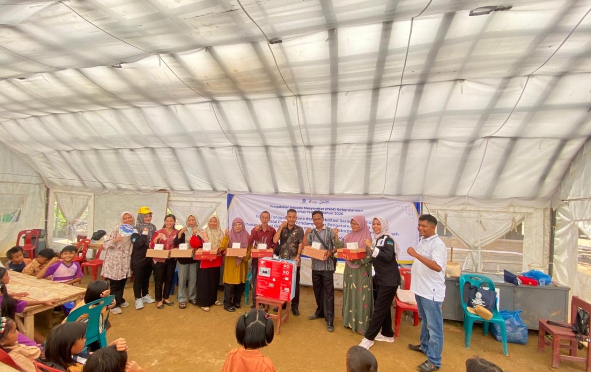 Menjangkau yang Tak Terjangkau: UT Hadir di Tapteng Lewat PKM Skema Kebencanaan