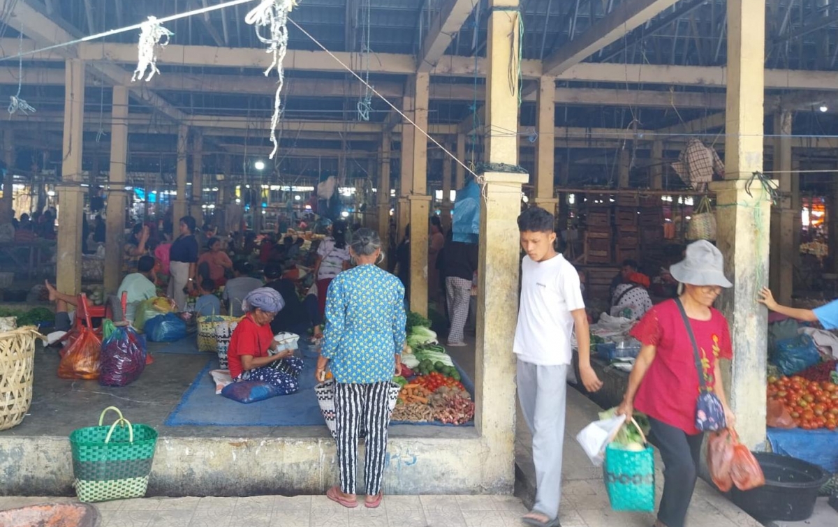 Sejumlah Komoditas Pokok di Pasar Pangururan Naik Harga Selama Mei 2026