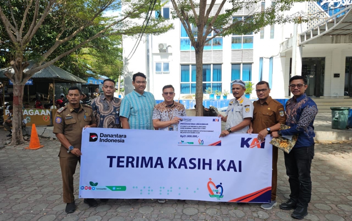 Wujud Kepedulian Pasca-Banjir, KAI Divre I Sumut Salurkan Hewan Kurban ke Aceh Tamiang