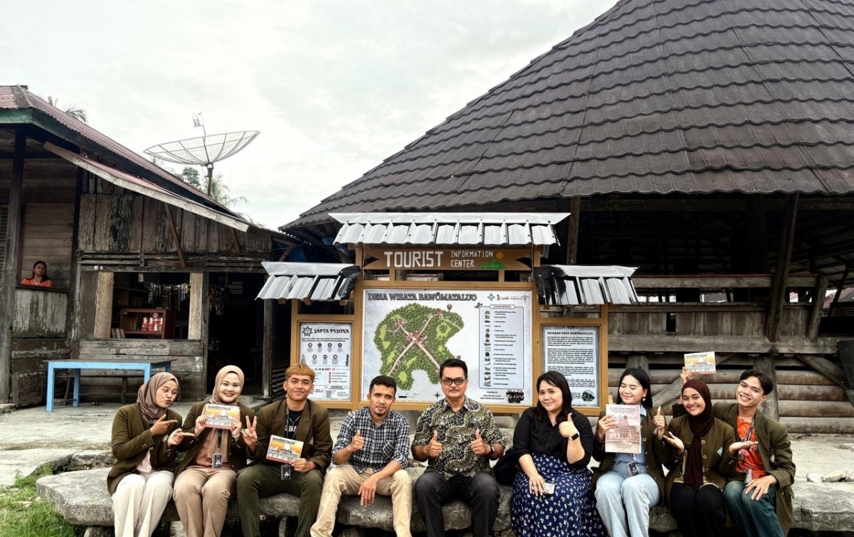 Bawomataluo Makin Informatif: Tim FPS Hadirkan Papan Interpretasi Wisata Budaya Berbasis Digital