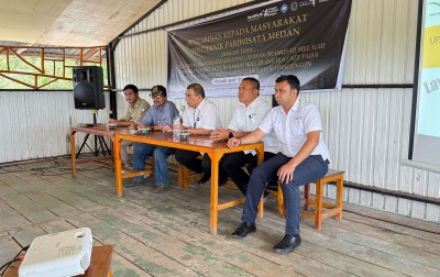 Tingkatkan Daya Saing Wisata Sait Buttu, Tim PKM Poltekpar Medan Gembleng Skill Pramusaji Antara Cafe