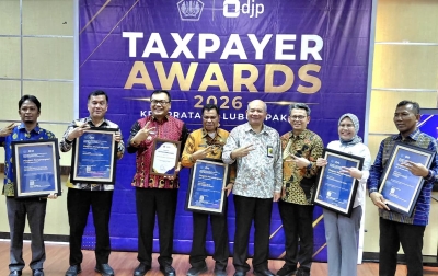 Bupati Bersama 5 OPD Kabupaten Deli Serdang Raih Penghargaan Taxpayer Awards 2026