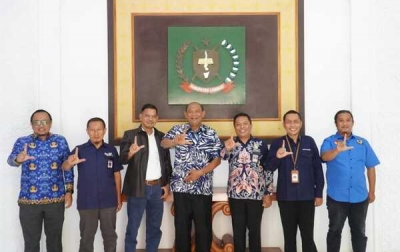 Afandin Bawa Langkat Raih Penghargaan Pelestarian Bahasa Melayu