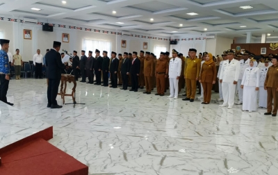 Pelantikan Pejabat di Pemkab Madina, Saipullah Minta ASN Tingkatkan Kinerja dan Pelayanan Publik