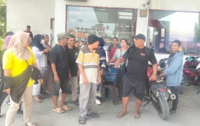 Dapur Nelayan Terancam Mogok: Jeritan Warga Desa Cinta Rakyat Akibat Kelangkaan Solar