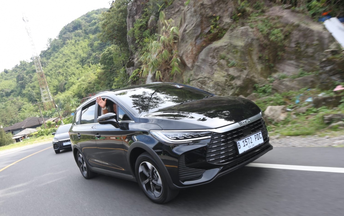 BYD Kenalkan Teknologi Dual Mode, Uji Ketangguhan Jalur Medan-Berastagi