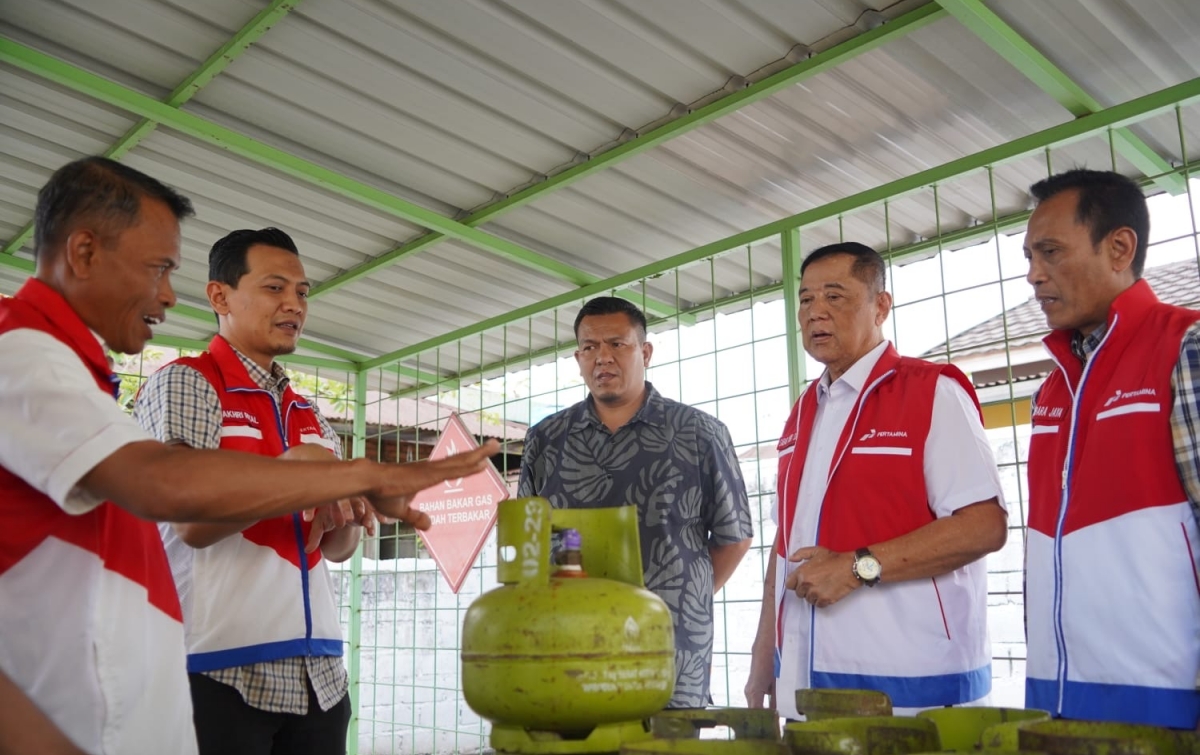 Komut Beserta Direktur Kelelembagaan dan Kepatuhan Pertamina Patra Niaga Perkuat Pengawasan Operasional Infrastruktur Energi di Sumbar