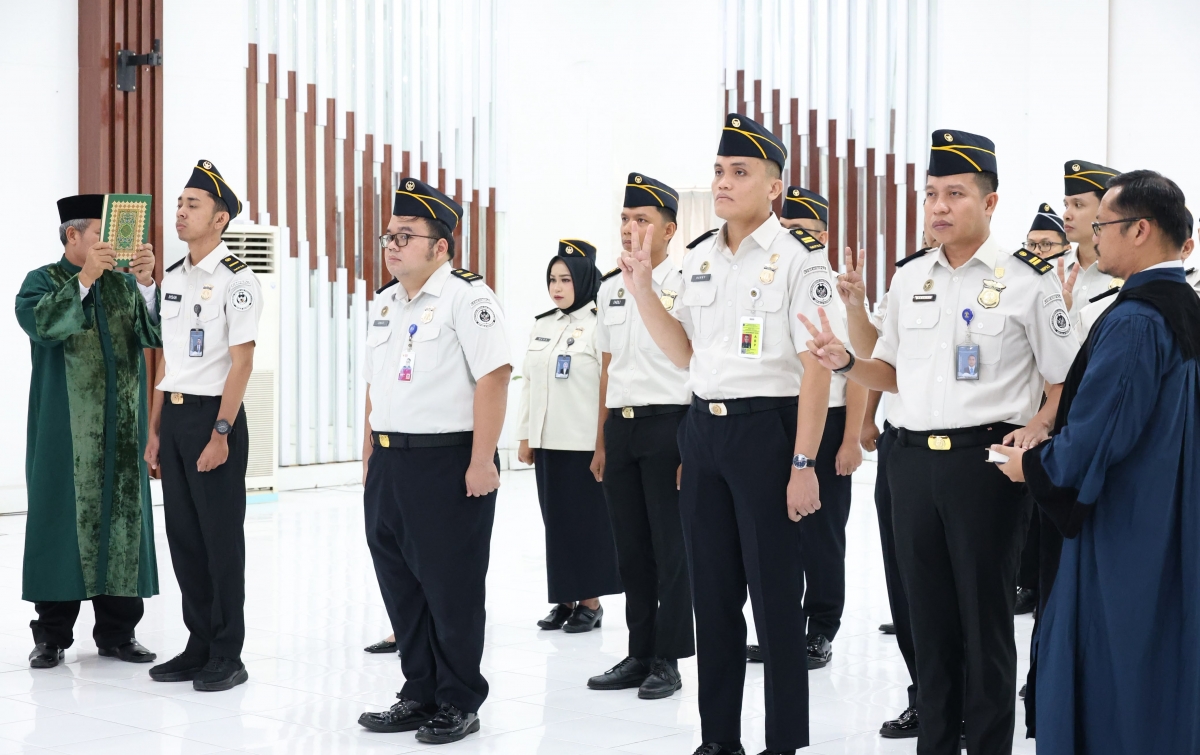 Lantik 17 Pejabat Fungsional dan 3 PNS, Kakanwil Imigrasi Sumut Sampaikan Pesan Penting