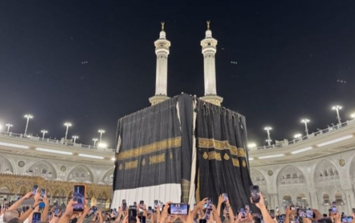 Pembuatan Kiswah Ka'bah dengan Teknologi Canggih Rampung