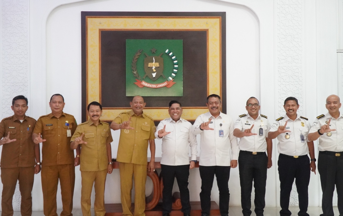 Duduk Bersama Bupati Langkat, Kakanwil Ditjen Imigrasi Sumut Bahas Pengembangan Layanan Keimigrasian
