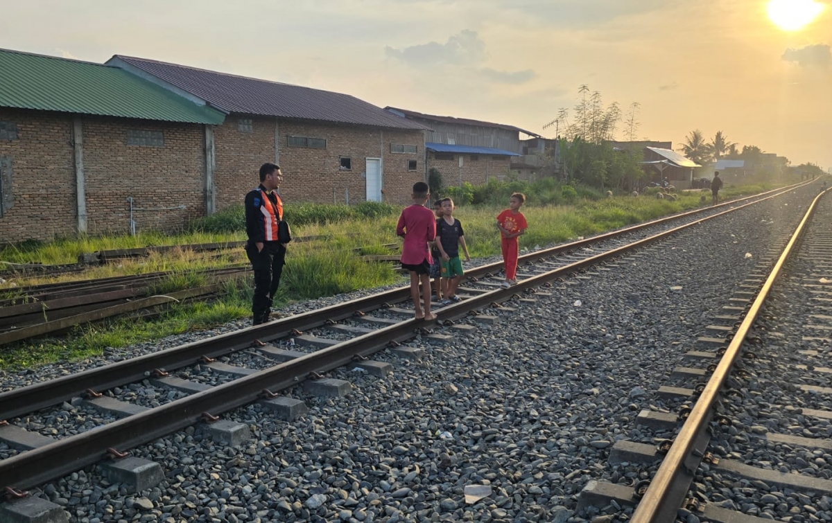 KAI Sumut Tegaskan Jalur Kereta Api Bukan Area Aktivitas Warga