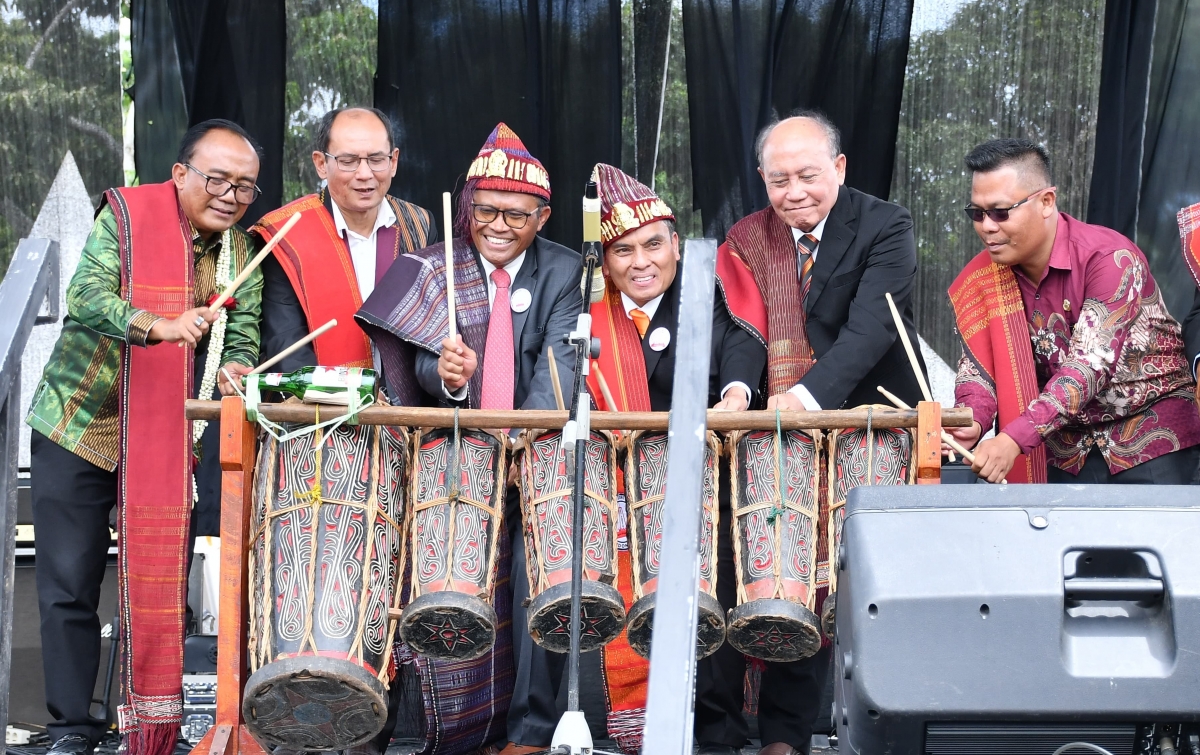 Wabup Ajak Pomparan Toga Samosir Bersatu Bangun Bona Pasogit