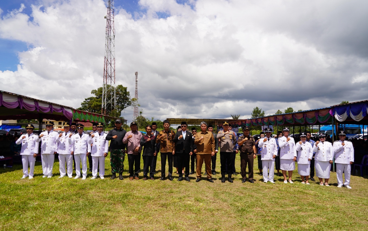 Bupati Taput Lantik 23 Pejabat Struktural di Pangaribuan