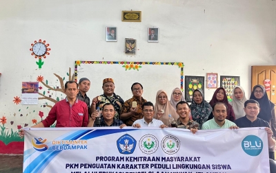 PKM Dosen UNIMED di SD Pahlawan Nasional: Tanamkan Karakter Peduli Lingkungan Melalui Edukasi Minyak Jelantah Berbasis Biochar