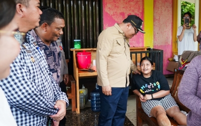 Bupati Deli Serdang Kunjungi Korban Puting Beliung