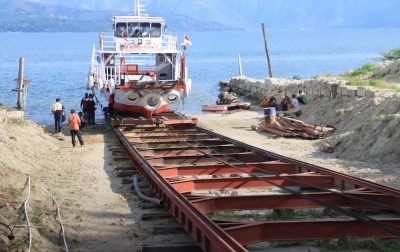 Bupati Samosir Resmikan Bengkel Kapal Muara Putih I, Dukung Keselamatan Pelayaran Danau Toba