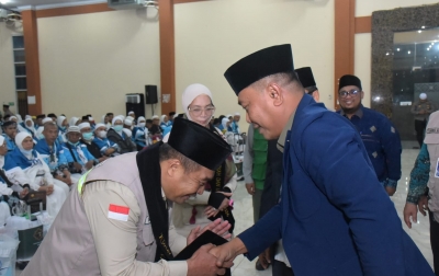Wabup Deli Serdang Sambut Kepulangan Jemaah Haji Kloter 15