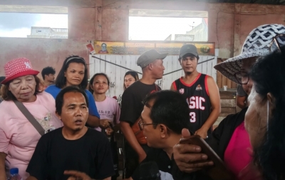 Temui Korban Kebakaran Pasar Dwikora, Penrad Siagian Desak Pemko Siantar Percepat Pembangunan