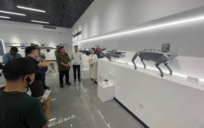 Melihat Kecanggihan Teknologi Robot Tahan Peledak Pertama di Dunia