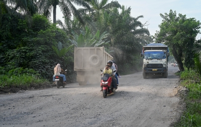 Jalan Diperbaiki, Warga Tiga Kecamatan di Labuhanbatu Optimistis Ekonomi Bangkit dan Akses Layanan Makin Lancar