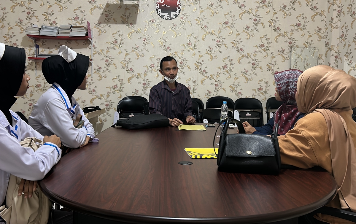 Program Studi D-III Kebidanan UDI Serahkan Mahasiswa Praktik Klinik ke RS Artha Mahinrus
