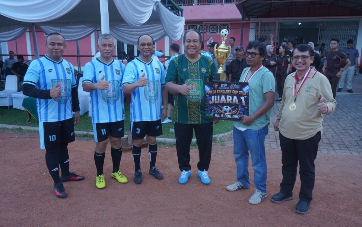 Iluni UNA FC Kalahkan Hamas FC 4-0 di Fun Match HUT Bhayangkara ke-80