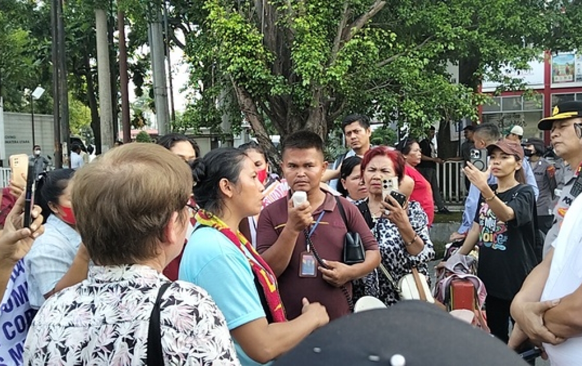 Aneh!!! Dipanggil Penyidik Selalu Mangkir, Istri DPO LS Malah Pimpin Aksi Ilegal