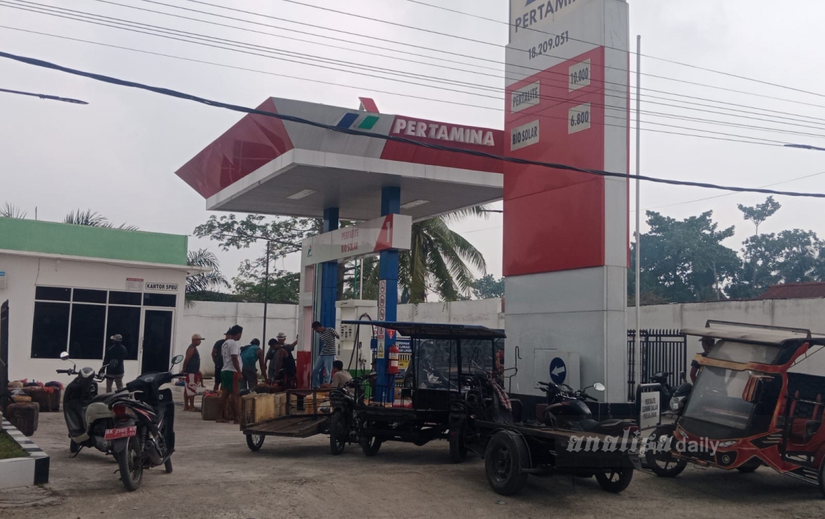Jeritan Nelayan Tanjung Beringin: Solar Subsidi Diduga ‘Dimainkan’ di Atas HET, Pengelola Membantah!