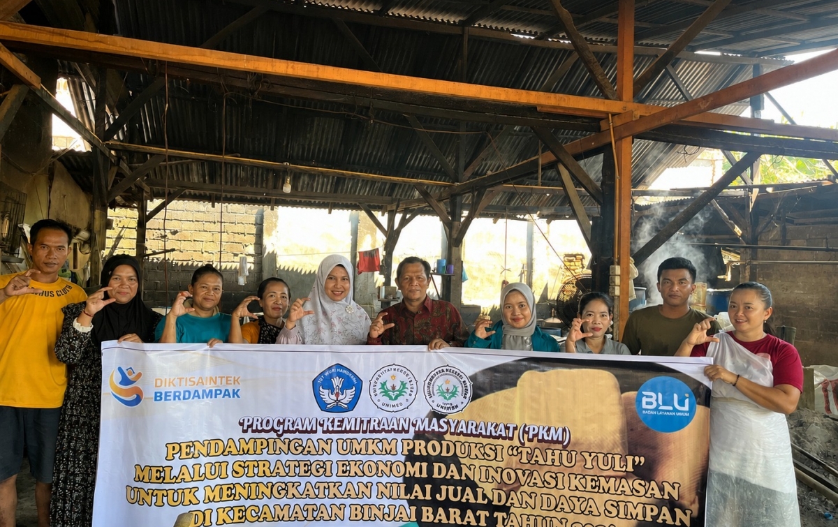Tim PKM Universitas Negeri Medan Dampingi UMKM Tahu Yuli Tingkatkan Manajemen Usaha dan Inovasi Kemasan