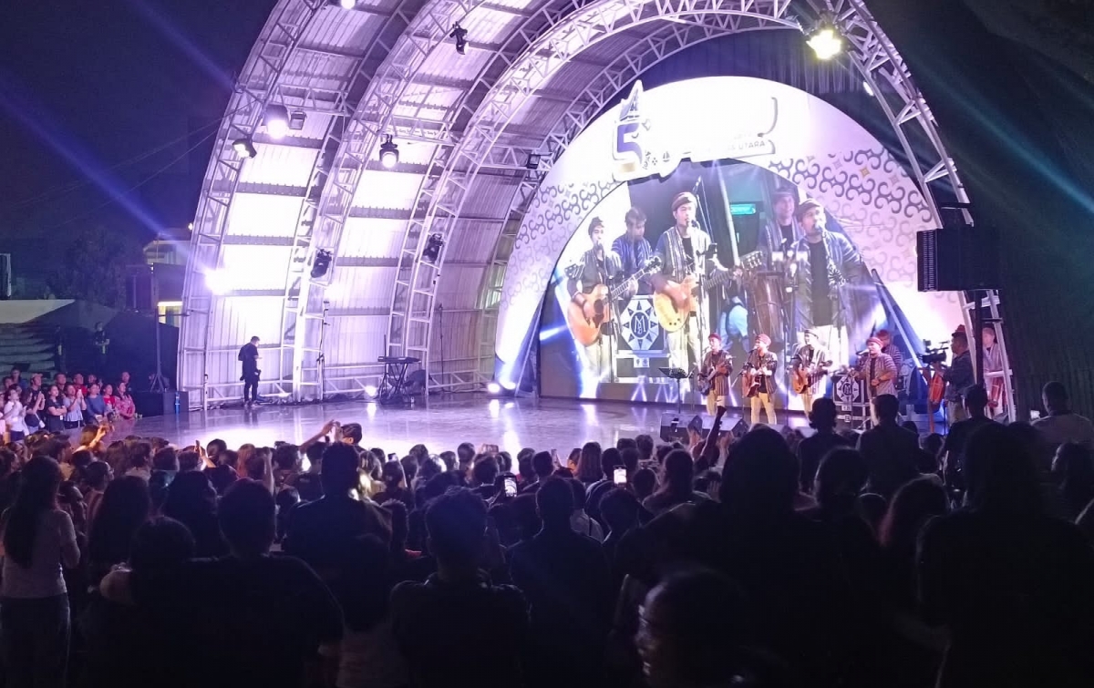 Marsada Band Hipnotis Penonton, Pagelaran Seni Budaya Samosir di PRSU 2026 Berlangsung Meriah