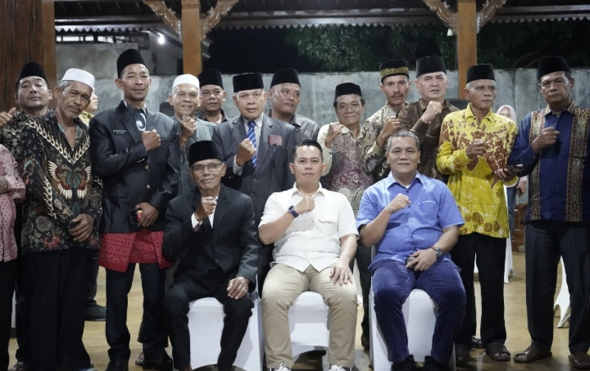 Bahas Berbagai Hal, Bupati Putra Mahkota Kumpulkan 16 Raja Luat se Palas