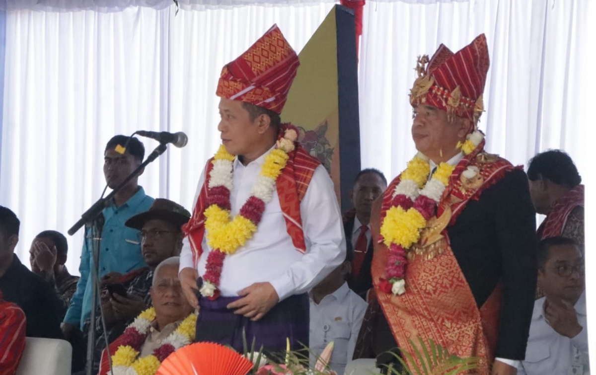 Menkop Ferry Juliantono Dianugerahi Marga Ginting, Siap Bawa Festival Bunga dan Buah Karo ke Panggung Dunia