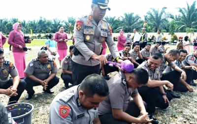 Wakapolres Padang Lawas Berganti, 40 Personel Naik Pangkat