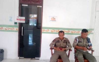 Tiga Pintu Masuk Ruang Kerja Bupati Langkat Disegel KPK