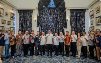 Rico Waas Ajak Dunia Usaha Lindungi Pekerja Rentan Melalui Dana CSR