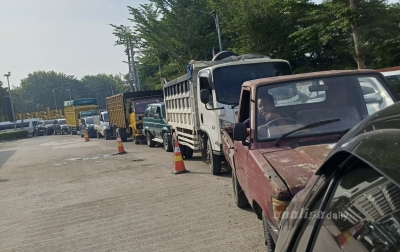 BBM Subsidi Kembali Langka, Antrean Kendaraan di Deliserdang 'Mengular' hingga Berjam-jam