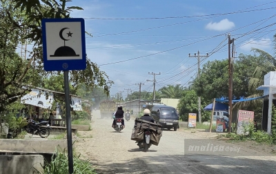 Minim Penyiraman, Proyek Peningkatan Jalan di Sergai Dikepung Debu: Warga Resah, Omzet UMKM Tiarap