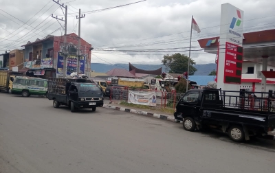 BBM Langka di Samosir, Distribusi Terlambat Jadi Penyebab Antrean di SPBU
