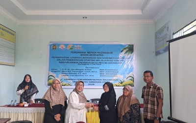 Gandeng Pemdes Mesjid Batang Kuis, Tim Pengabdian USU Usung Literasi Lingkungan dan Buku Saku Gizi untuk Cegah Stunting