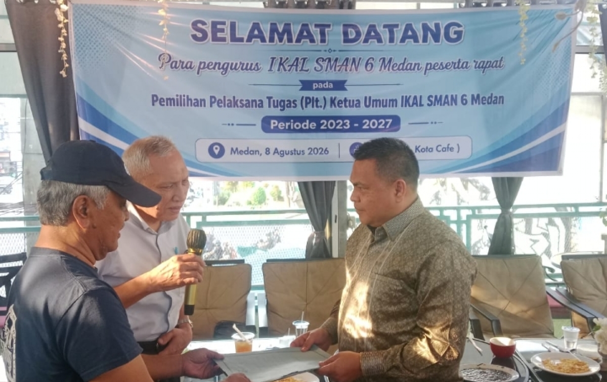 Hasrul Benny Harahap Plt IKAl SMAN 6 Medan