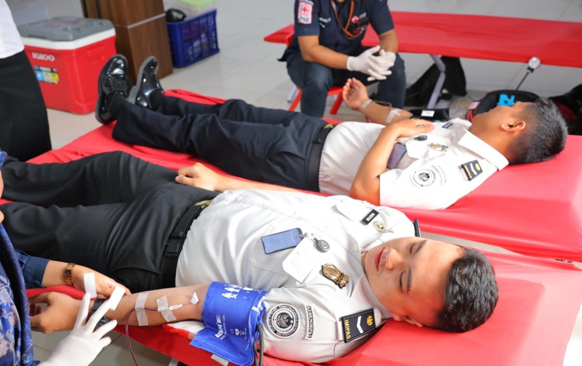 Rayakan HUT RI Ke-81, Kanwil Imigrasi Sumut Donor Darah dan Cek Kesehatan Gratis