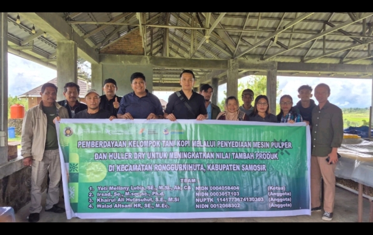 Pemberdayaan dan Pelatihan Pengolahan Kopi Berkualitas  Pascapanen, Petani Samosir Terima Mesin Kopi