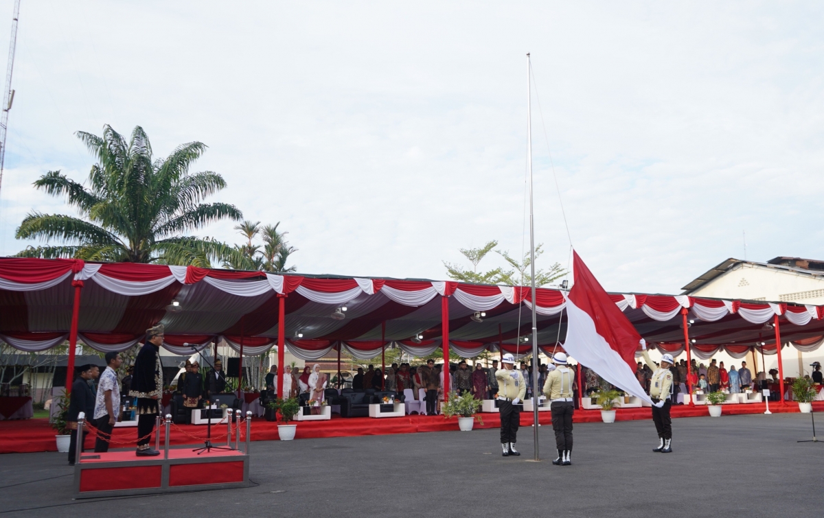 HUT RI ke-81, PTPN IV Regional I Beri Penghargaan Masa Pengabdian 813 Karyawan