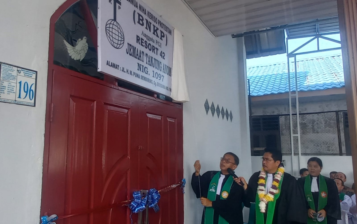 Penahbisan Gereja BNKP Resort 42 Tanjung Anom Berlangsung Khidmat, Ephorus Targetkan Kemandirian Sinode