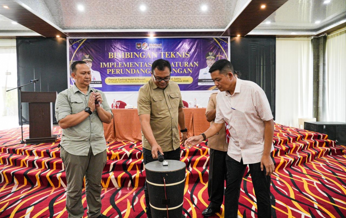 Bupati Deli Serdang Resmikan Layanan Adminduk Salak Deli
