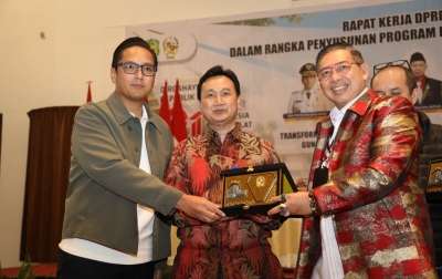 Percepat Pertumbuhan Ekonomi, Rico Waas Dorong Penguatan Sinergi Pemko-DPRD Medan